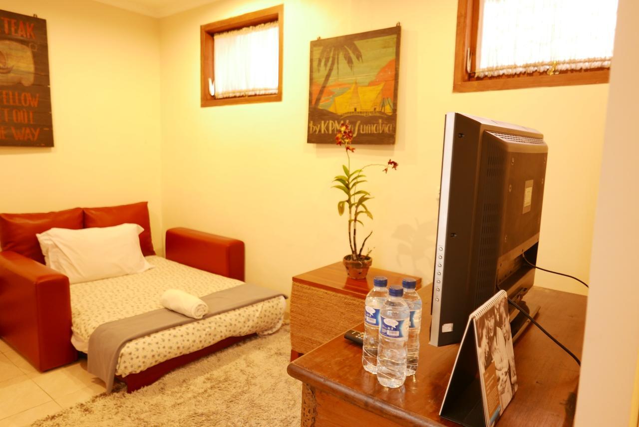 Ciwulan 36 Guest House Bandung Exterior foto